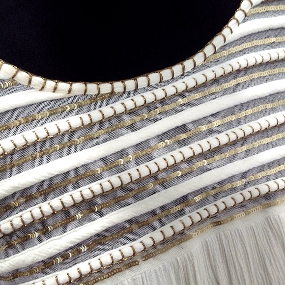 Forever 21 Off White/Gold Long Sleeve Crinkle BoHo Style Top - Picture 9 of 12